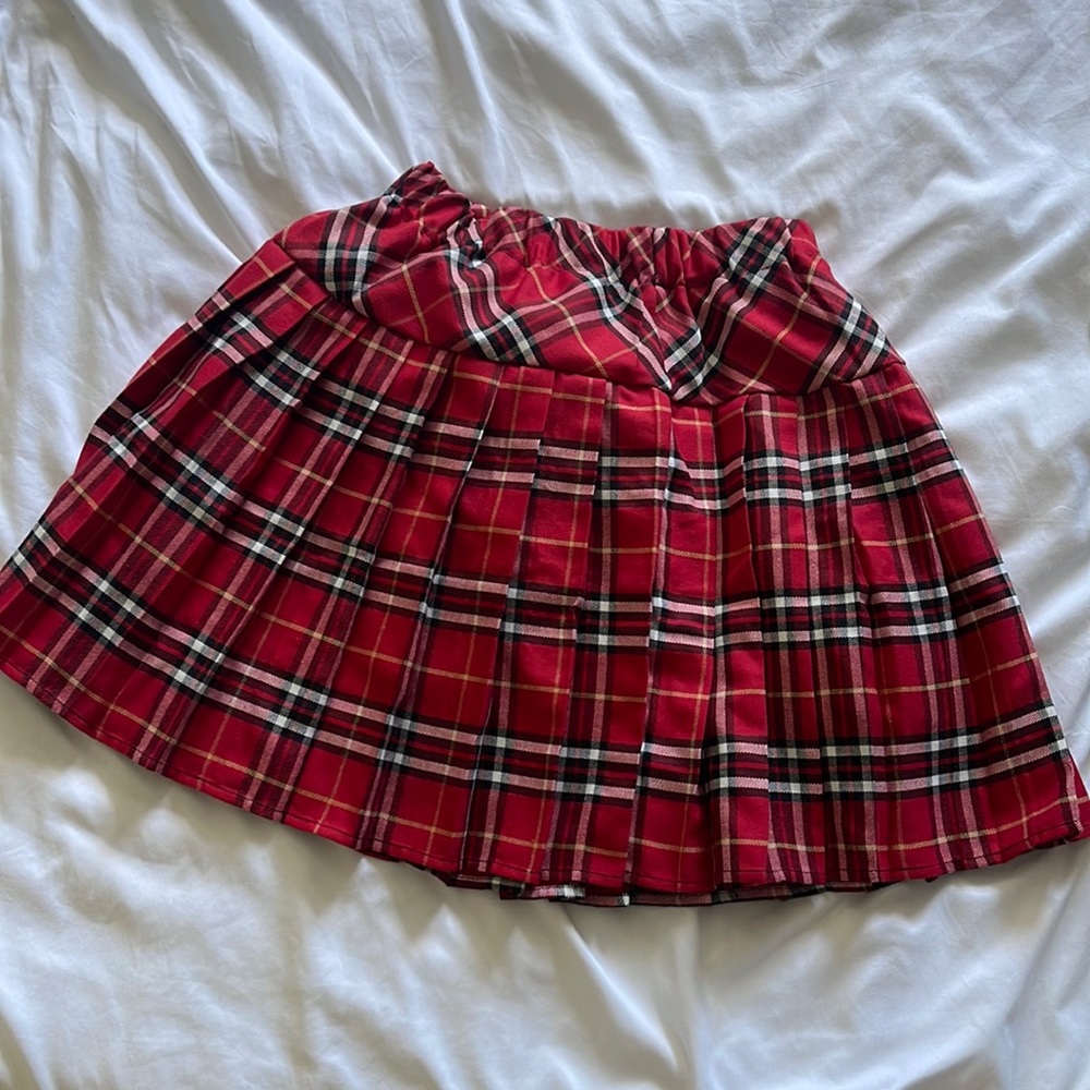 Cute Skirt NEW NEVER WORN